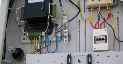 Приборы контроля в электрощитке Преобразование амперов в киловатты